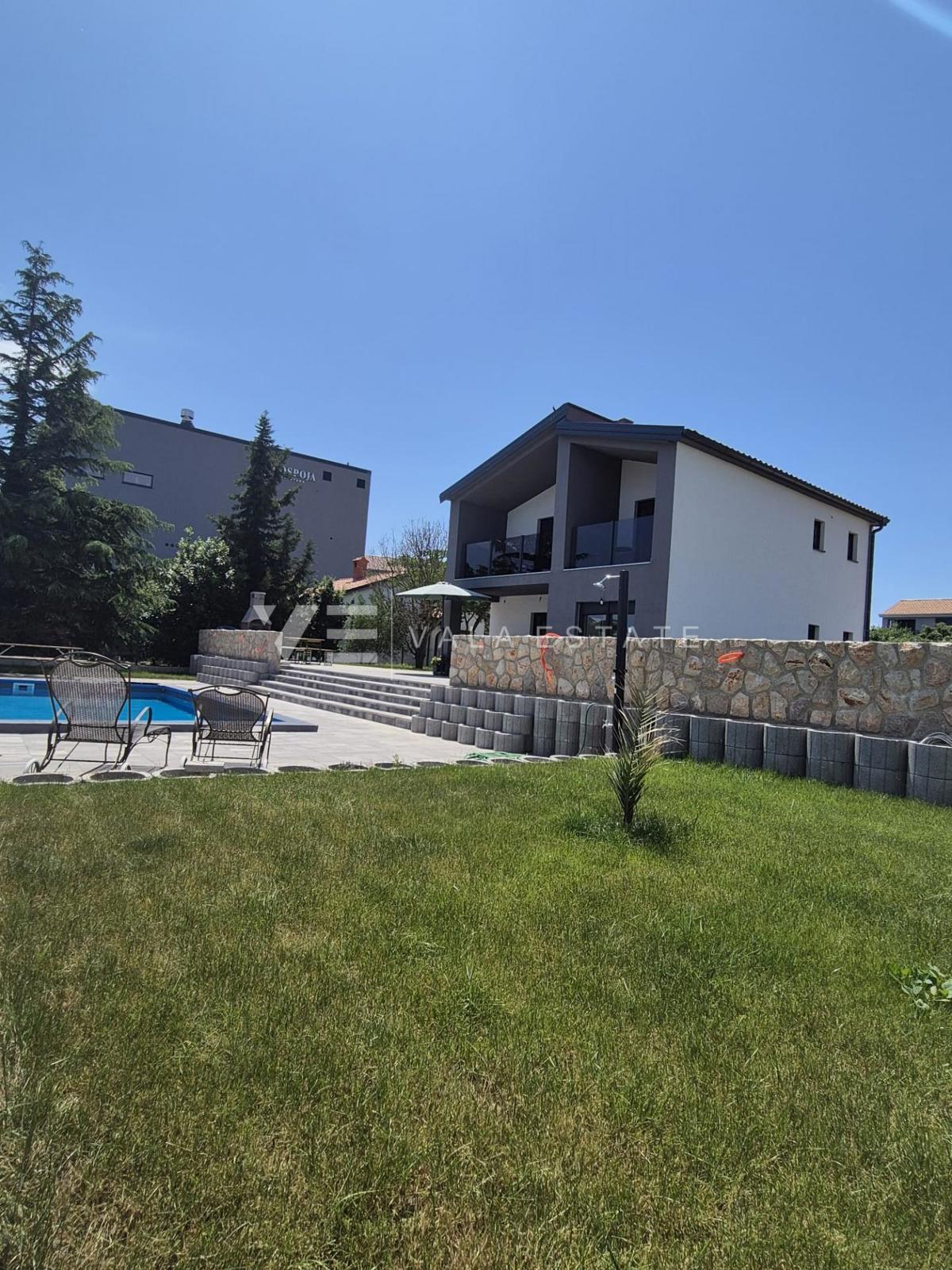 NUOVA CASA INDIPENDENTE CON PISCINA E VISTA MARE