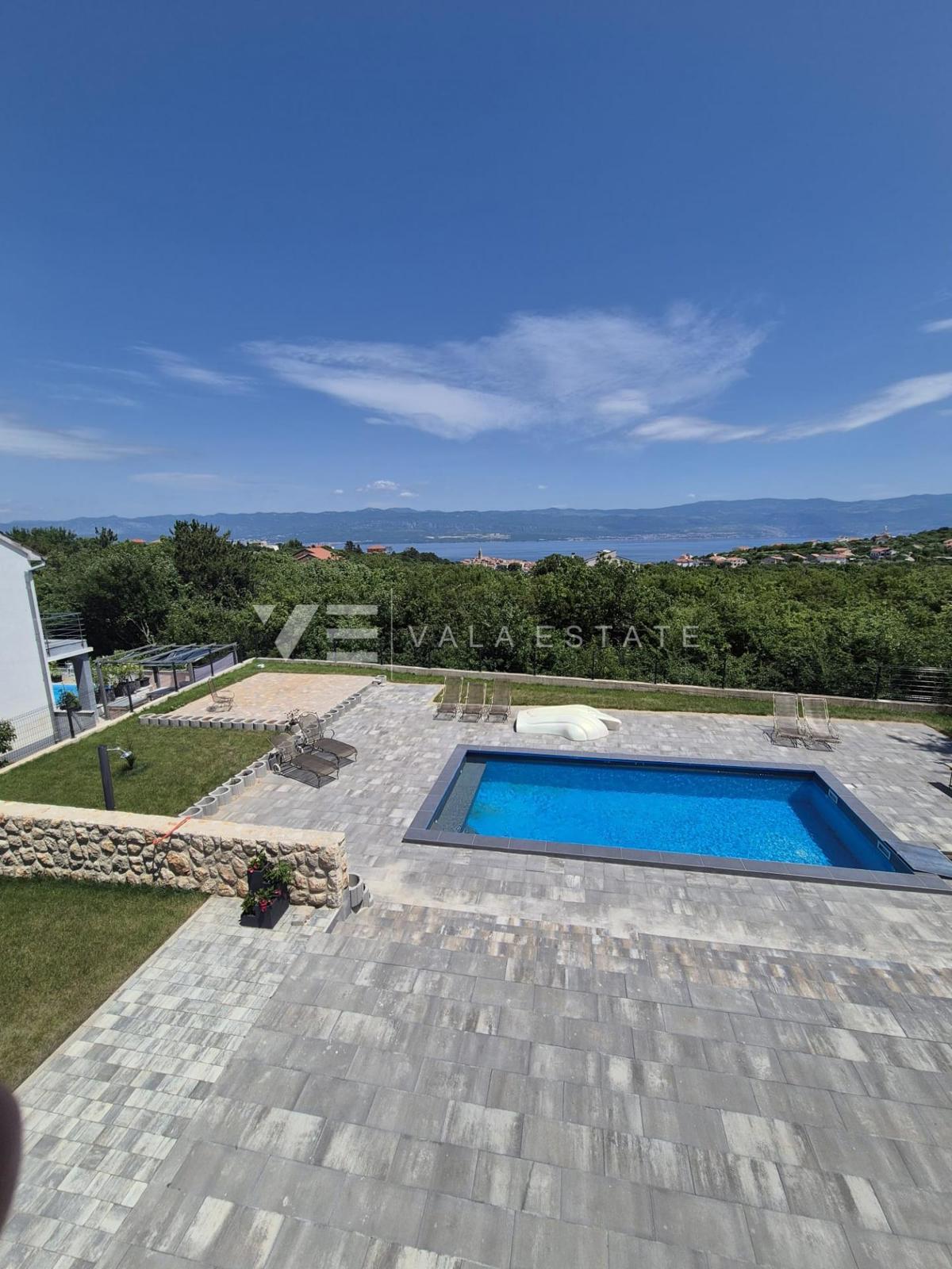 NUOVA CASA INDIPENDENTE CON PISCINA E VISTA MARE
