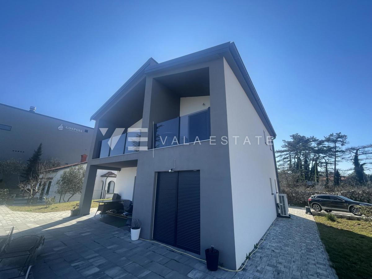 NUOVA CASA INDIPENDENTE CON PISCINA E VISTA MARE