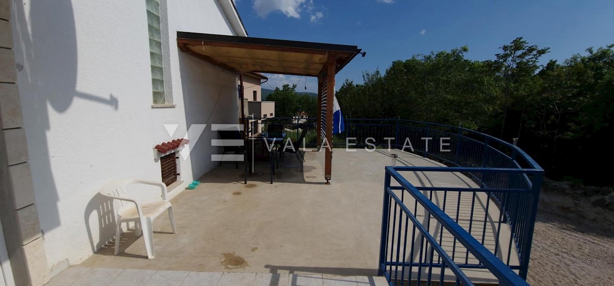 CASA SEMINDIPENDENTE IN POSIZIONE TRANQUILLA CON VISTA MARE