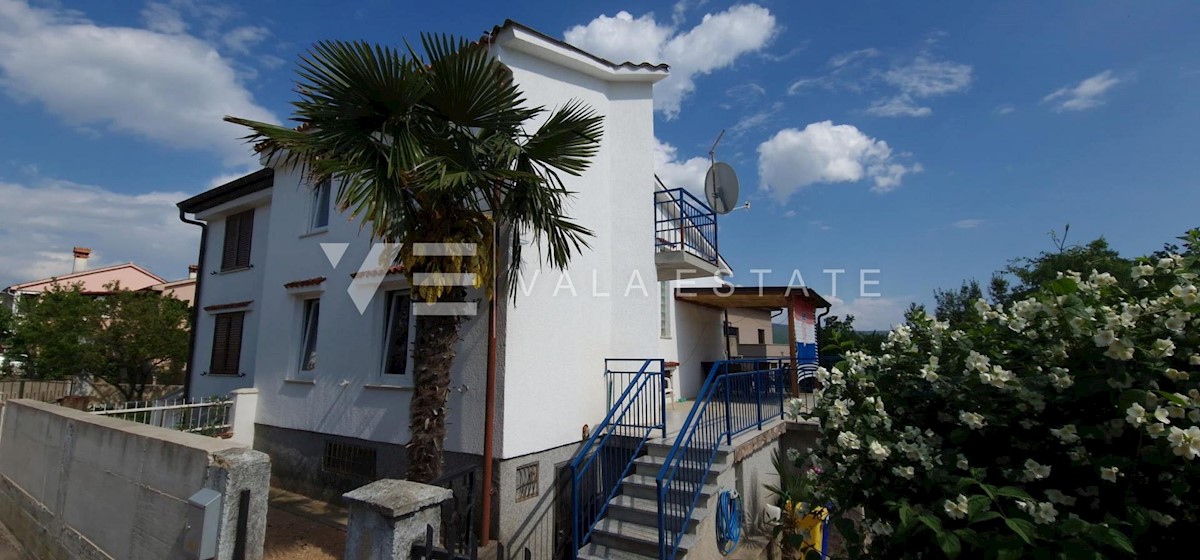 CASA SEMINDIPENDENTE IN POSIZIONE TRANQUILLA CON VISTA MARE