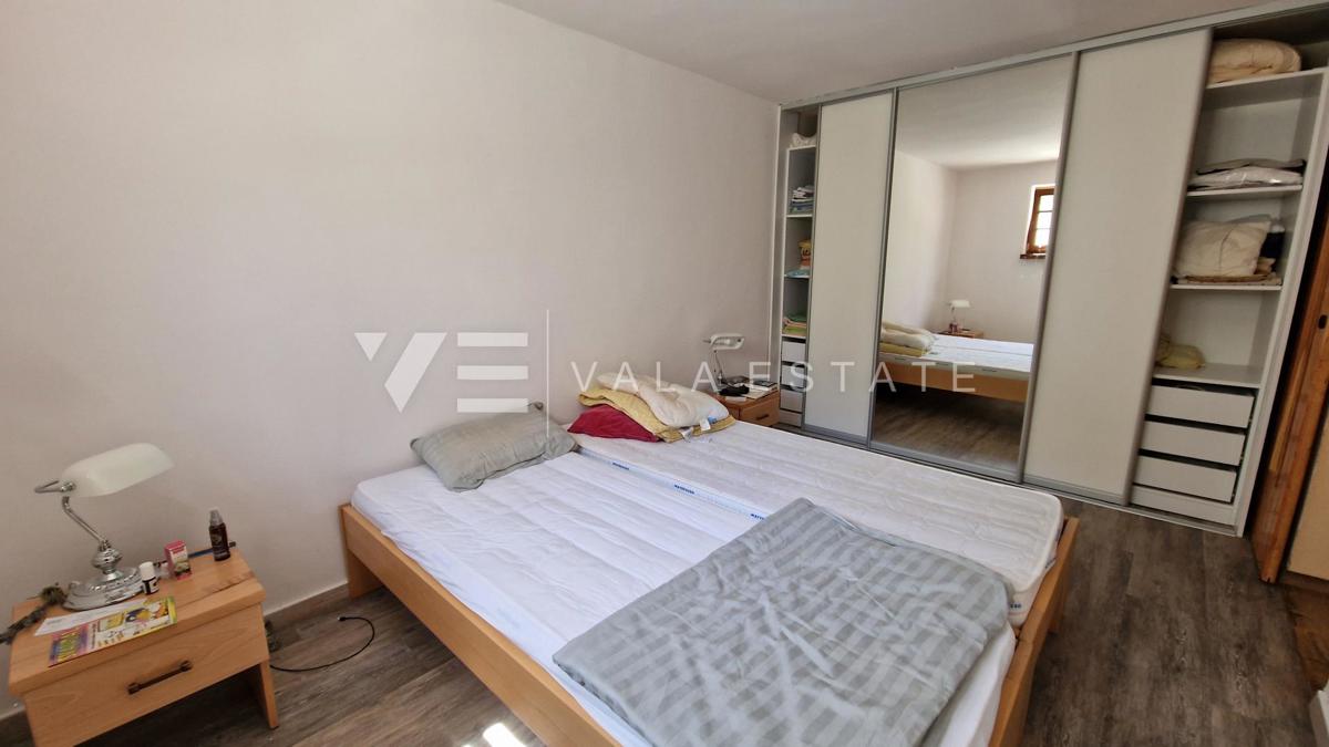 CASALE IN PIETRA RISTRUTTURATO CON VISTA MARE