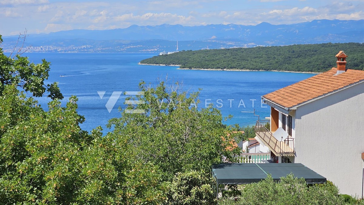 APPARTAMENTO VICINO ALLA SPIAGGIA CON VISTA MARE