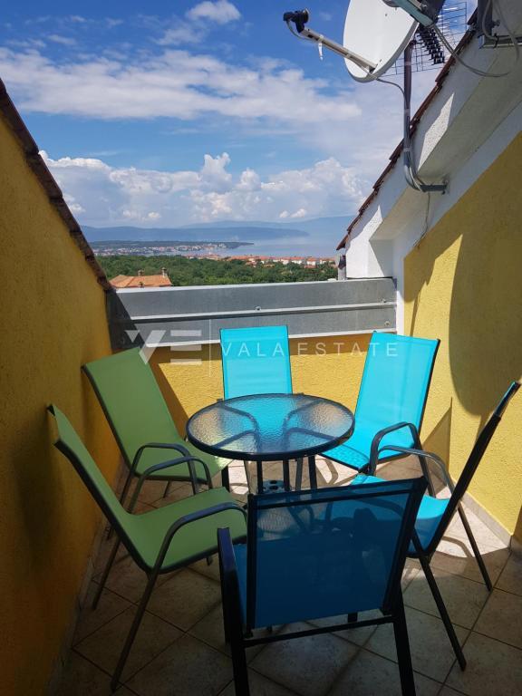 CASA APPARTAMENTO INDIPENDENTE CON VISTA MARE