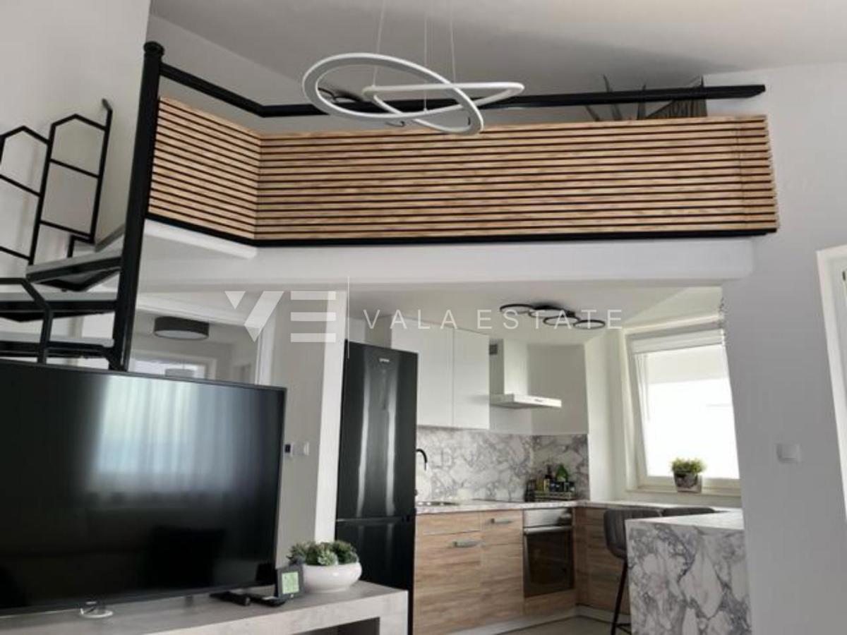 APPARTAMENTO CON VISTA MARE APERTA