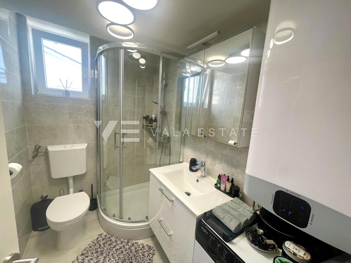 APPARTAMENTO CON VISTA MARE APERTA