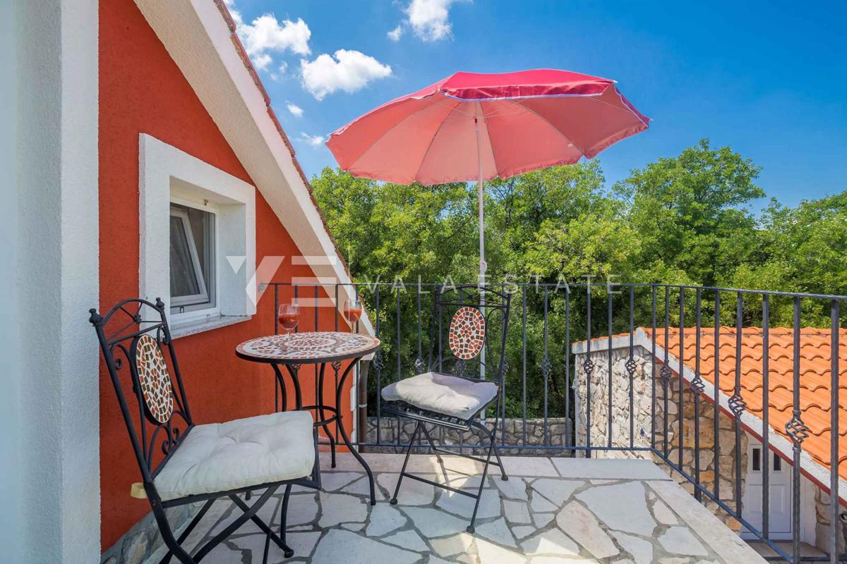 CASA INDIPENDENTE CON PISCINA IN POSIZIONE TRANQUILLA