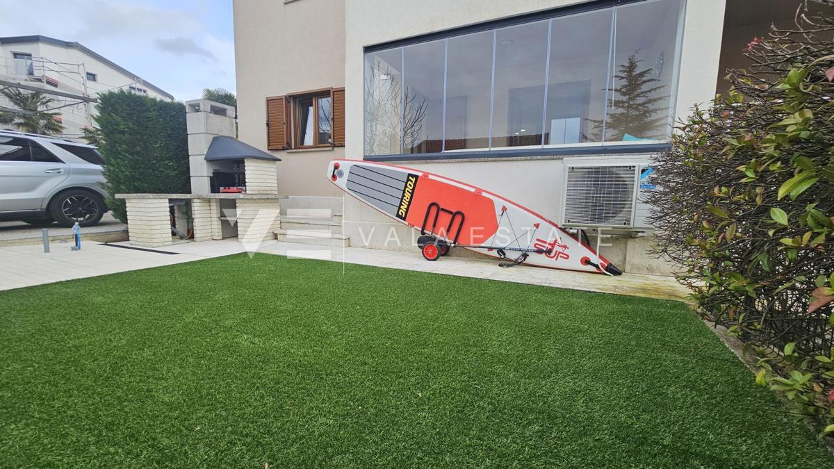 APPARTAMENTO PIANO TERRA CON GIARDINO A 100 M DALLA SPIAGGIA