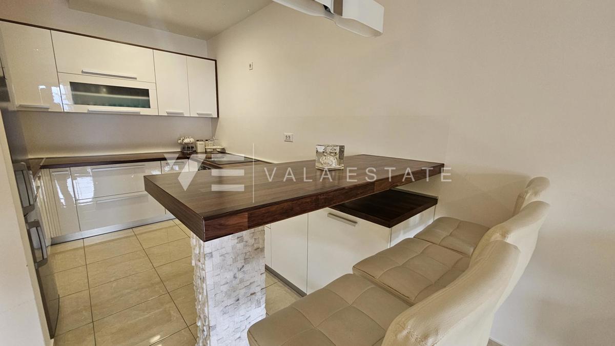 APPARTAMENTO PIANO TERRA CON GIARDINO A 100 M DALLA SPIAGGIA