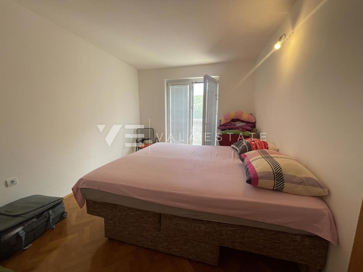 CONFORTEVOLE APPARTAMENTO ARREDATO CON UNA BELLISSIMA VISTA MARE