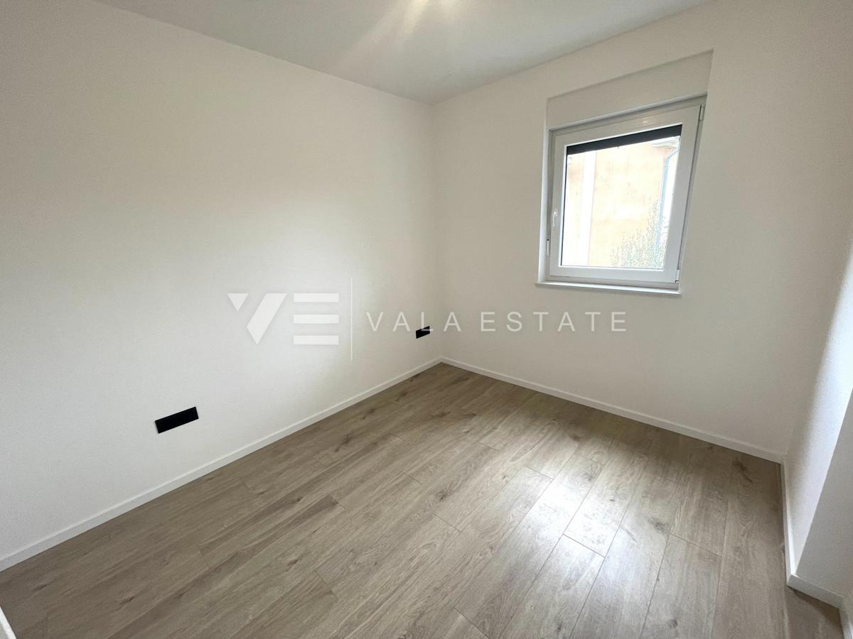 APPARTAMENTO IN POSIZIONE TRANQUILLA CON VISTA MARE