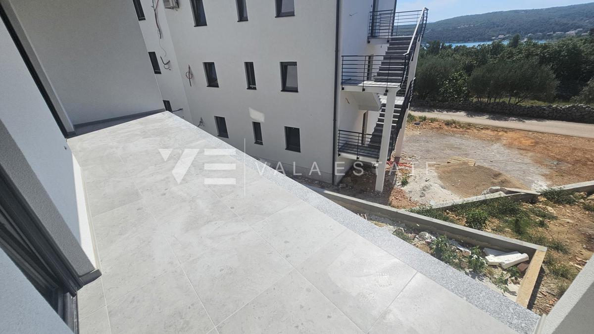 APPARTAMENTO IN POSIZIONE TRANQUILLA CON VISTA MARE