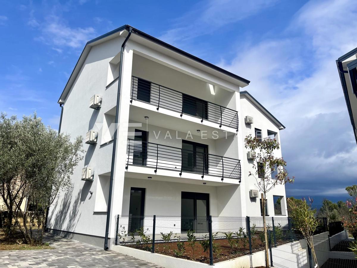 APPARTAMENTO IN POSIZIONE TRANQUILLA CON VISTA MARE