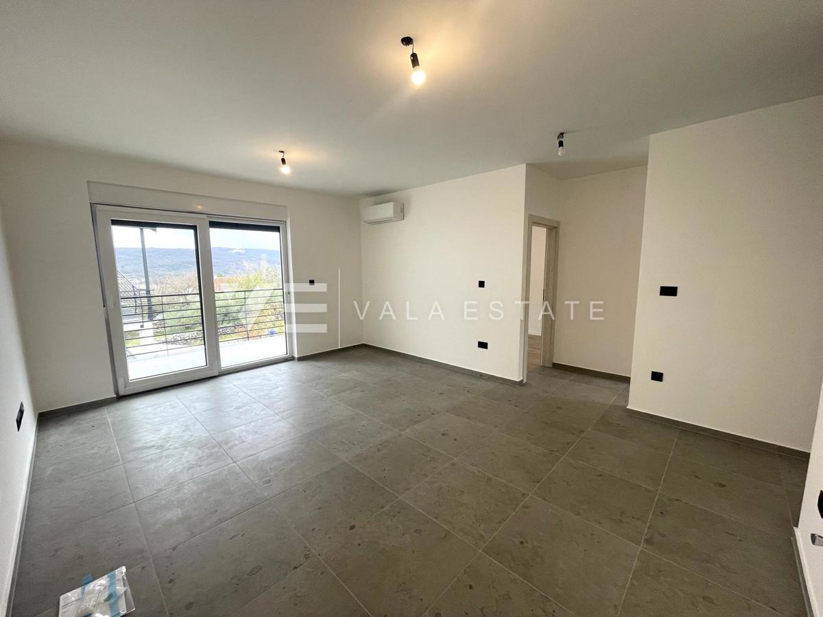 APPARTAMENTO IN POSIZIONE TRANQUILLA CON VISTA MARE