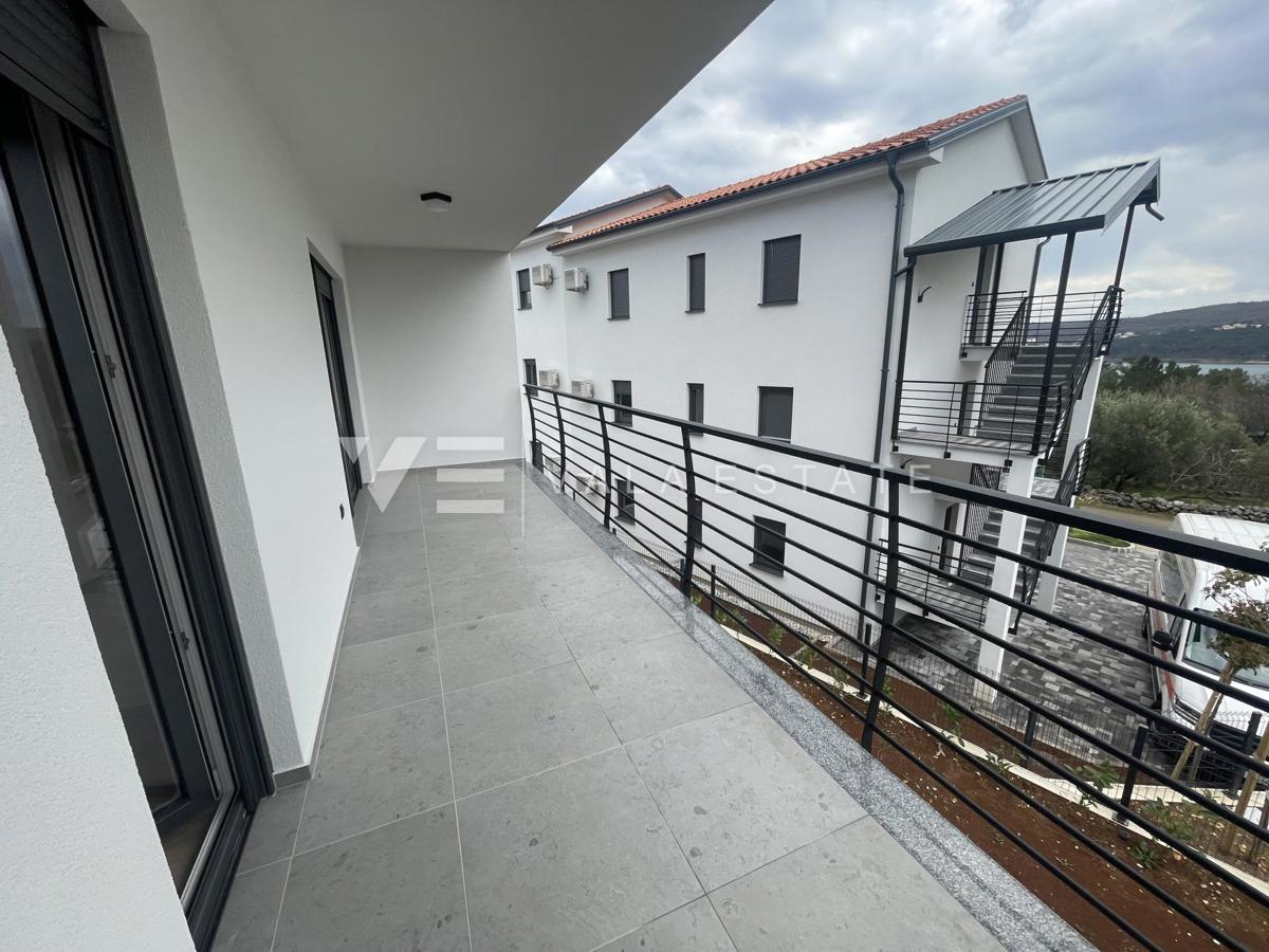 APPARTAMENTO IN POSIZIONE TRANQUILLA CON VISTA MARE