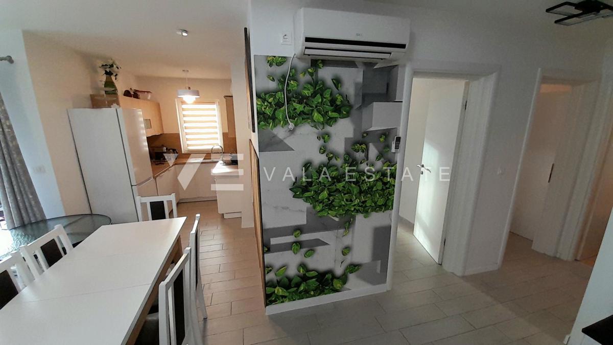 APPARTAMENTO CON TRE CAMERE DA LETTO CON VISTA MARE VICINO ALLA SPIAGGIA