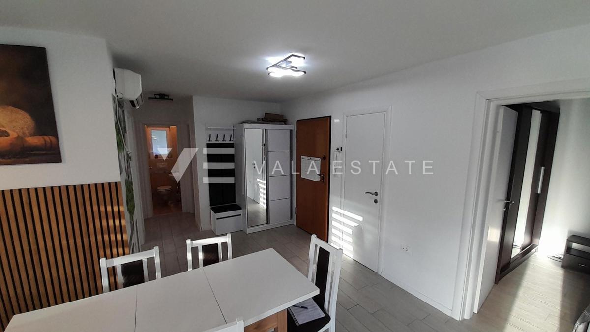 APPARTAMENTO CON TRE CAMERE DA LETTO CON VISTA MARE VICINO ALLA SPIAGGIA