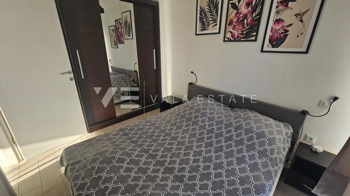 APPARTAMENTO CON TRE CAMERE DA LETTO CON VISTA MARE VICINO ALLA SPIAGGIA