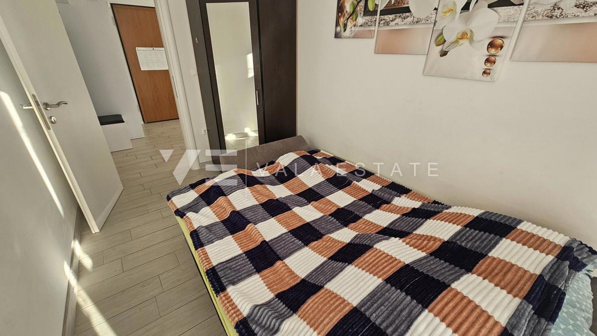 APPARTAMENTO CON TRE CAMERE DA LETTO CON VISTA MARE VICINO ALLA SPIAGGIA