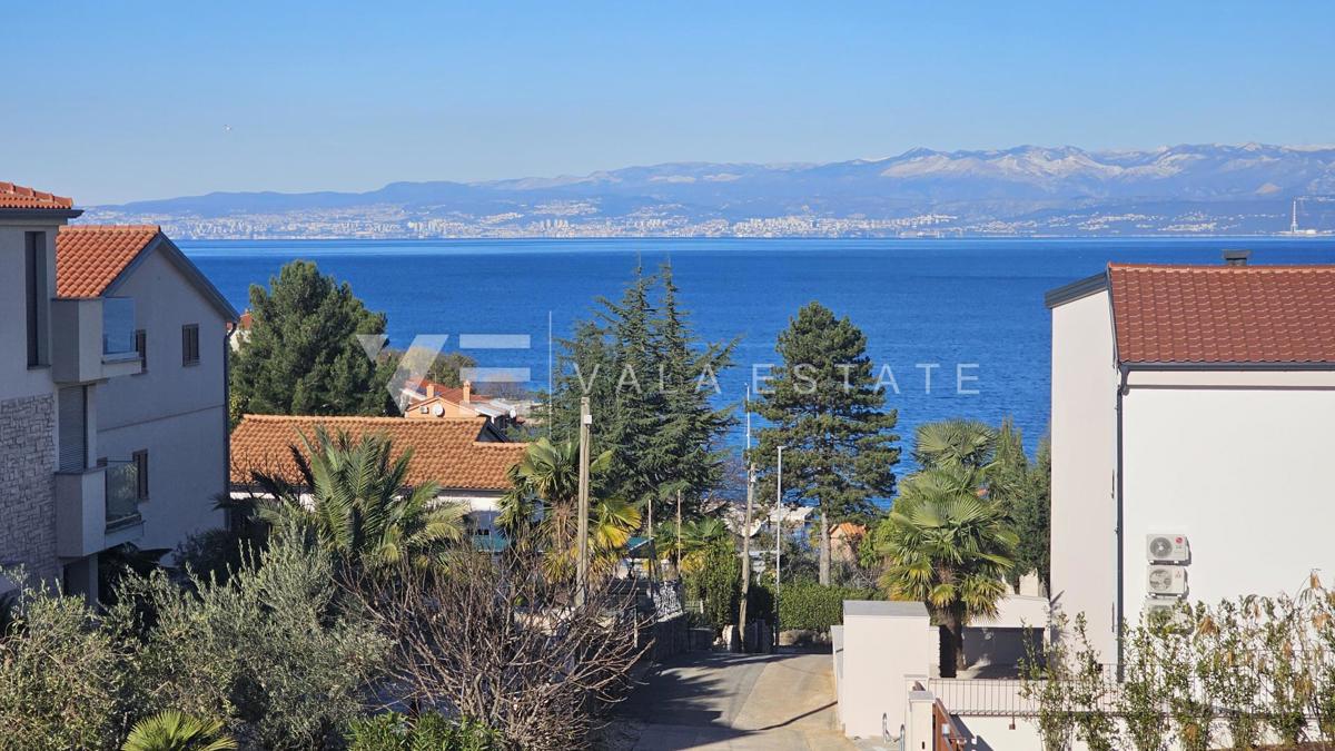 NUOVA CASA BIFAMILIARE CON PISCINA A SOLI 200 M DAL MARE