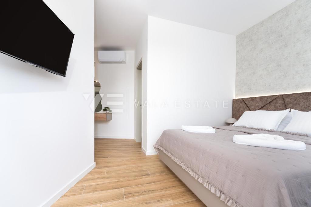 NUOVA CASA INDIPENDENTE CON PISCINA VICINO AL MARE