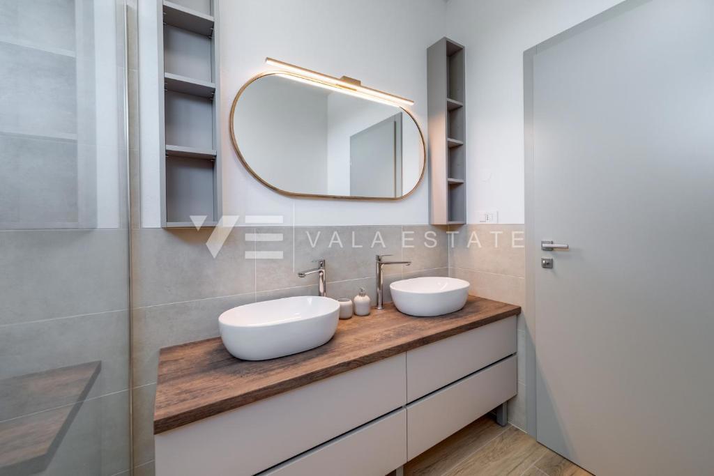 NUOVA CASA INDIPENDENTE CON PISCINA VICINO AL MARE