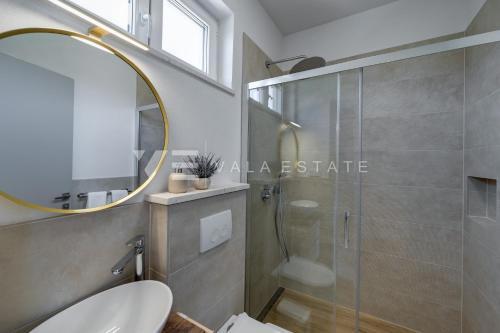 NUOVA CASA INDIPENDENTE CON PISCINA VICINO AL MARE