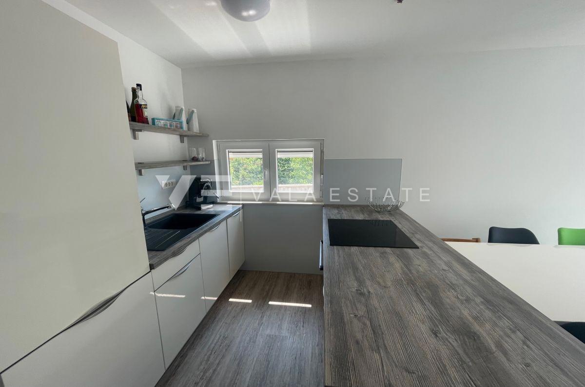 NUOVA CASA BIFAMILIARE IN POSIZIONE TRANQUILLA