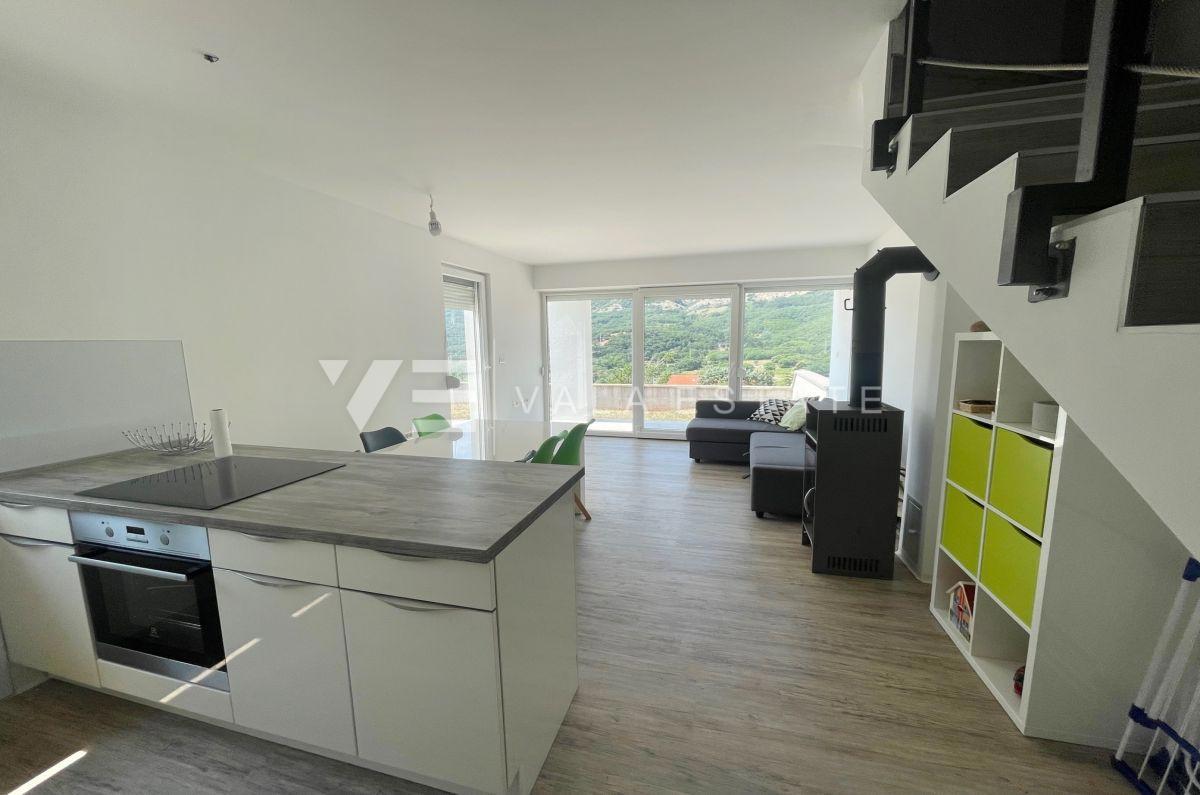 NUOVA CASA BIFAMILIARE IN POSIZIONE TRANQUILLA