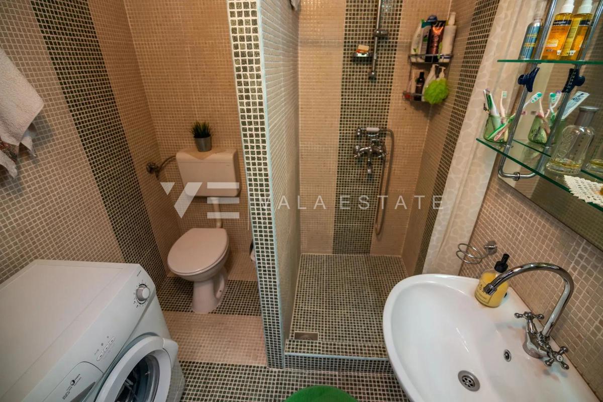 APPARTAMENTO RISTRUTTURATO CON GIARDINO A 50 M DAL MARE