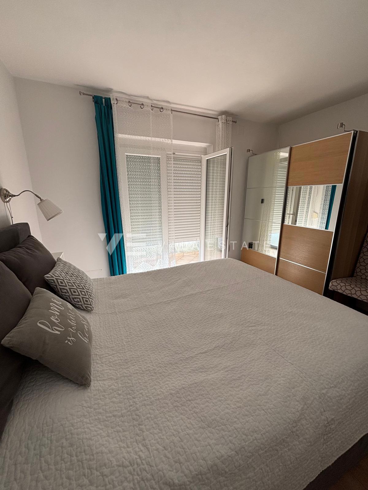 APPARTAMENTO MODERNO SU DUE LIVELLI CON VISTA MARE