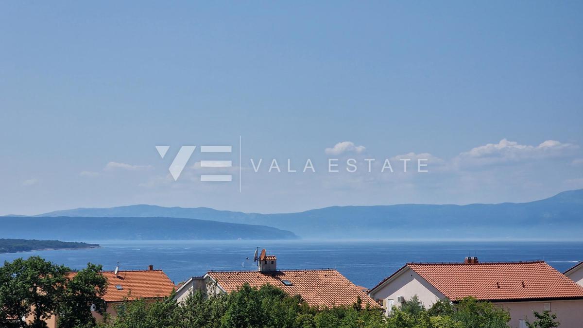 DUE BILOCALI CON GIARDINO VICINO AL MARE E AL CENTRO