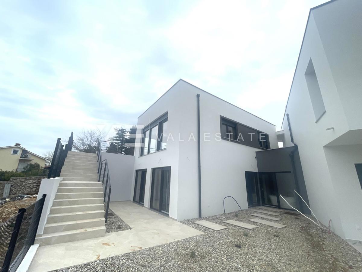 CASA MODERNA DOPPIA CON VISTA MARE