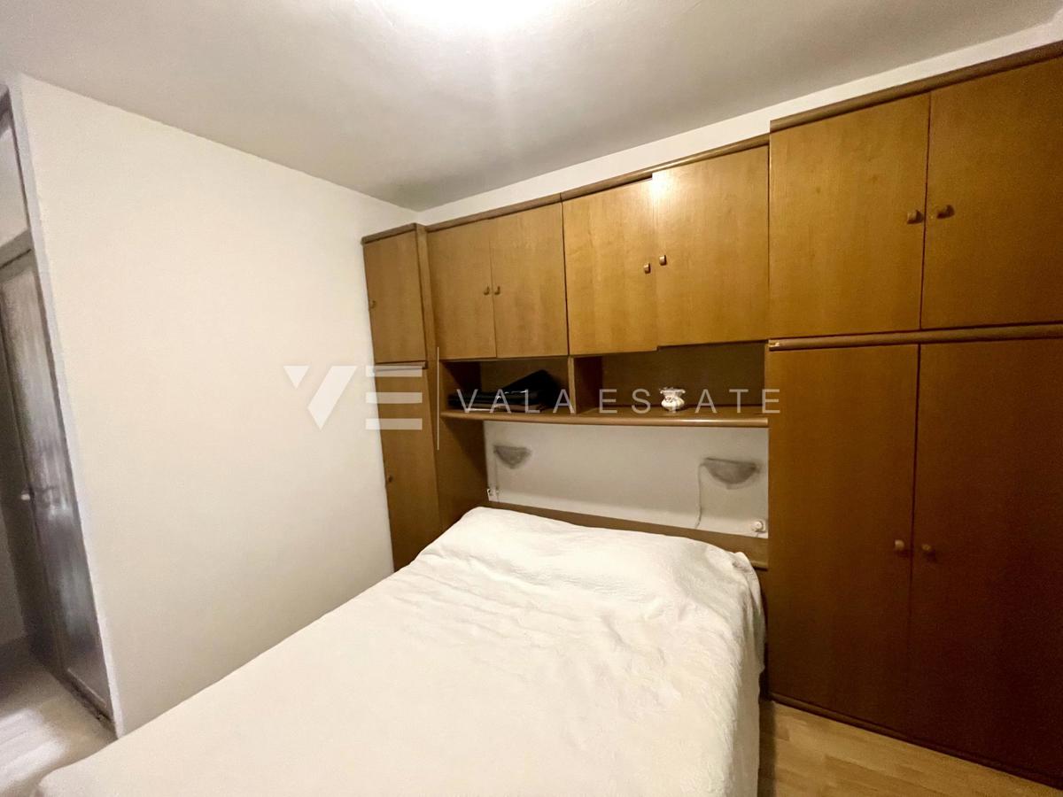 CASA INDIPENDENTE CON AMPIO GIARDINO E PISCINA IN OTTIMA POSIZIONE