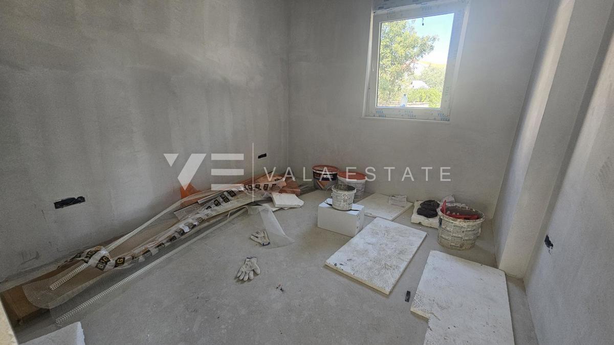 NUOVO APPARTAMENTO AL PIANO TERRA CON GIARDINO VICINO AL MARE E ALLA SPIAGGIA