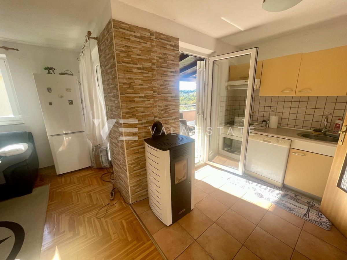 APPARTAMENTO CON DUE CAMERE DA LETTO IN POSIZIONE TRANQUILLA