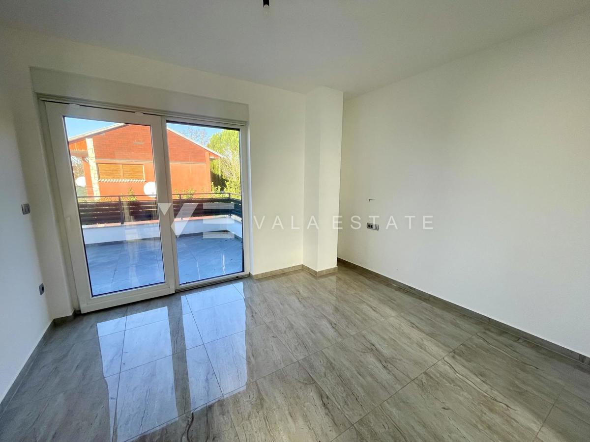 CASA MODERNA INDIPENDENTE CON PISCINA E VISTA MARE