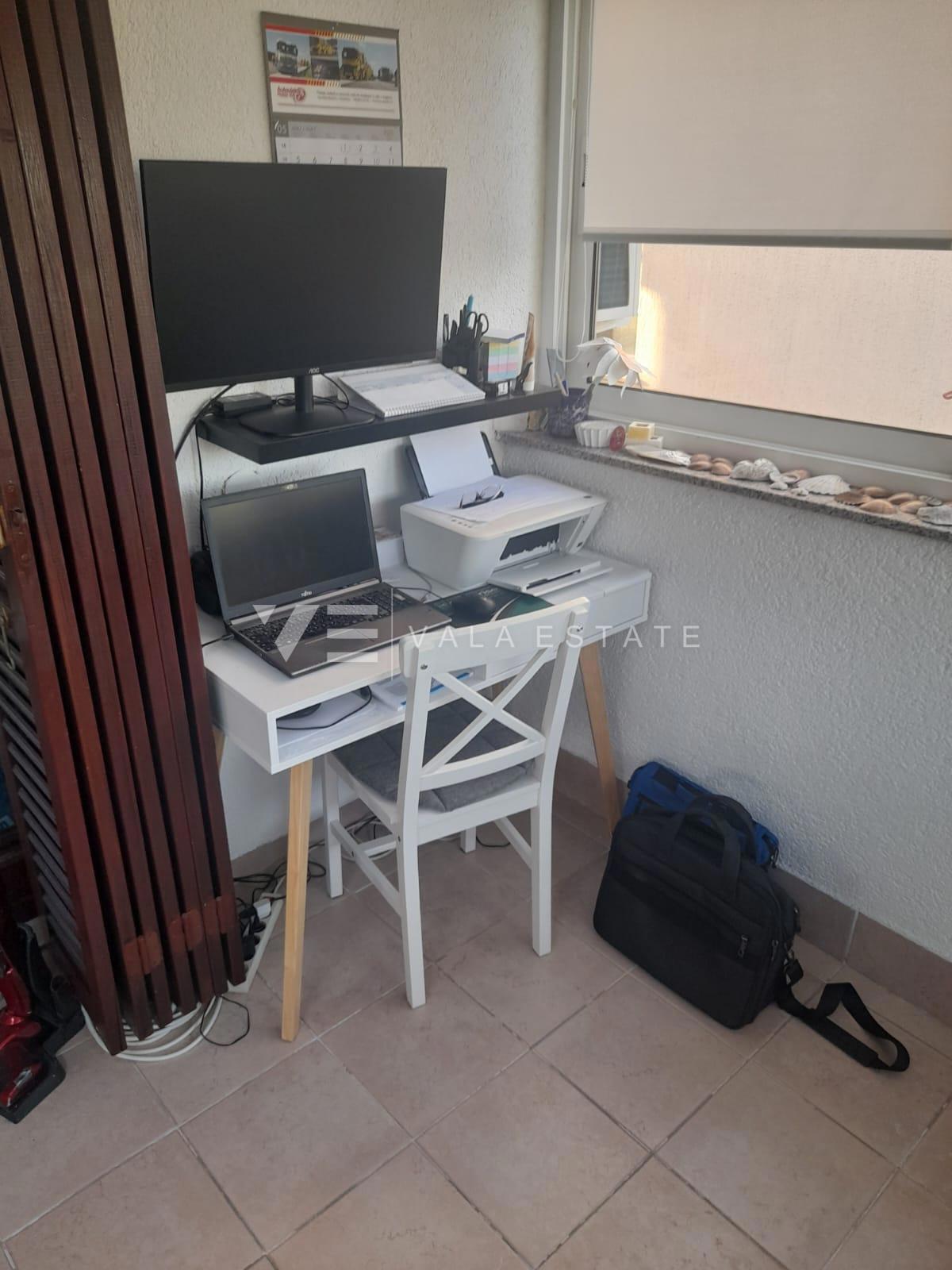 AMPIO APPARTAMENTO CON GIARDINO A 500 M DAL MARE