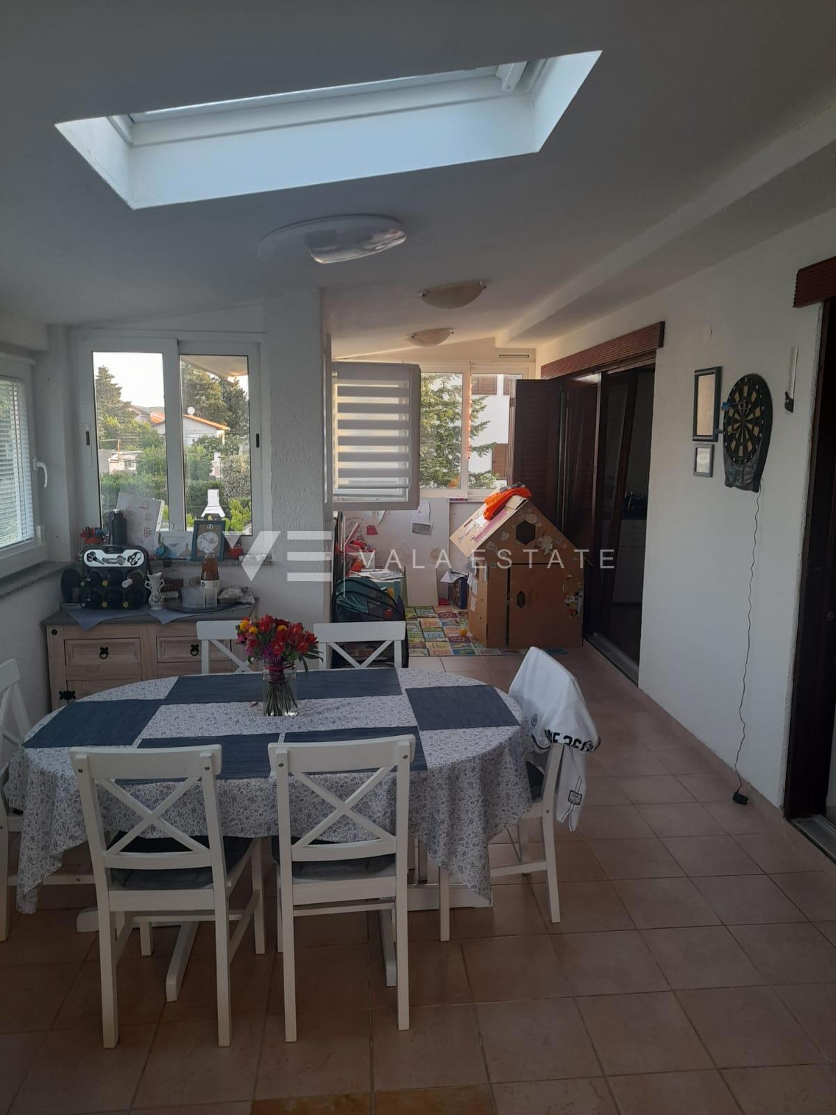 AMPIO APPARTAMENTO CON GIARDINO A 500 M DAL MARE