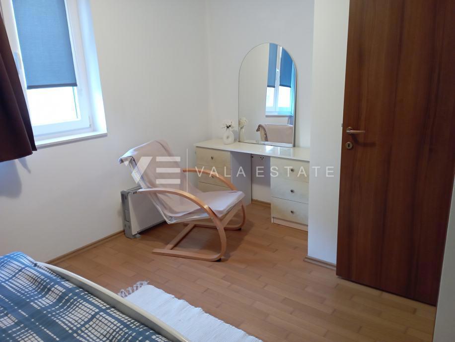 APPARTAMENTO AL PIANO TERRA CON VISTA GIARDINO E MARE