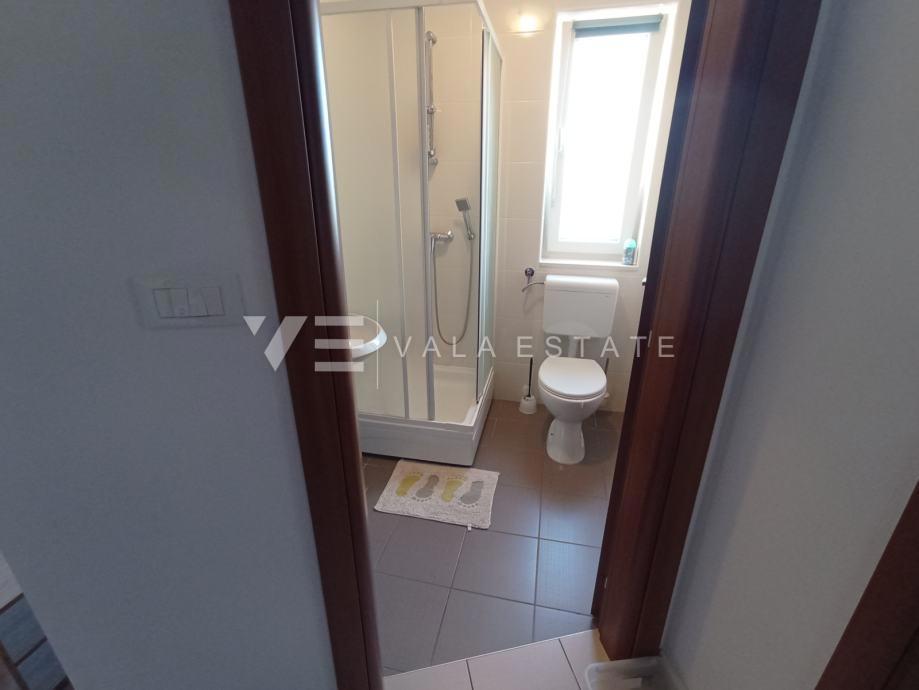 APPARTAMENTO AL PIANO TERRA CON VISTA GIARDINO E MARE