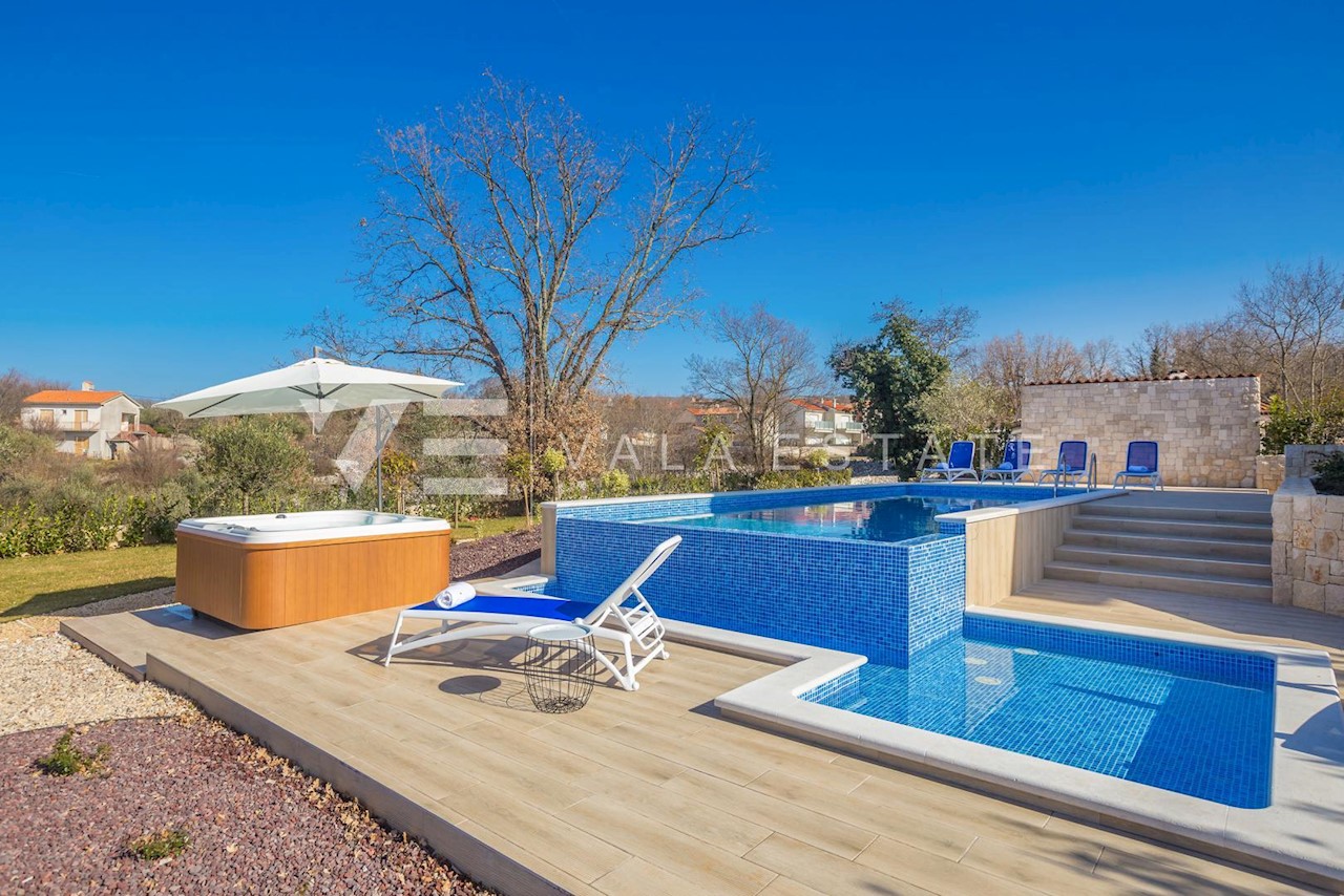 ISOLA DI KRK - NUOVA CASA INDIPENDENTE CON PISCINA E VISTA MARE