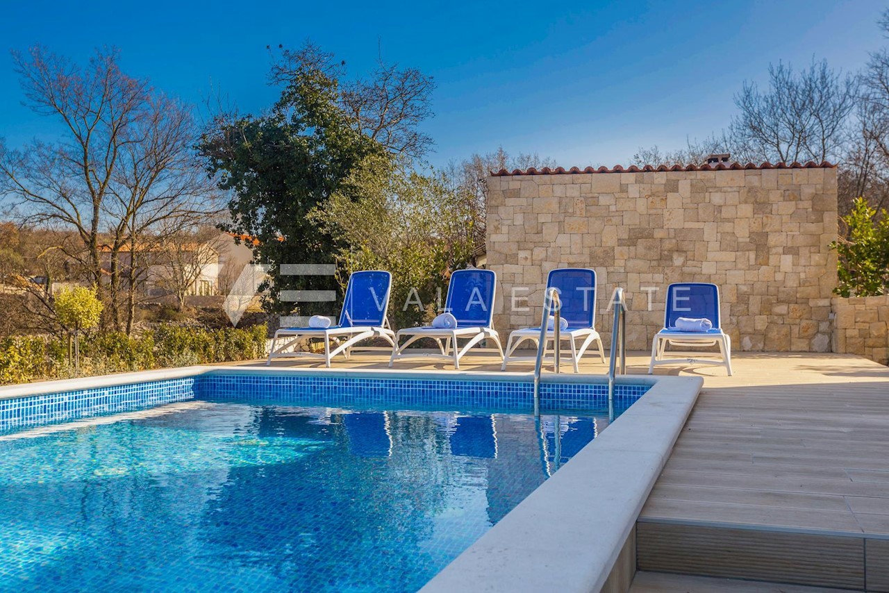 ISOLA DI KRK - NUOVA CASA INDIPENDENTE CON PISCINA E VISTA MARE