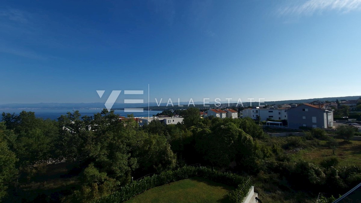 ATTICO CON VISTA MARE APERTA E PISCINA