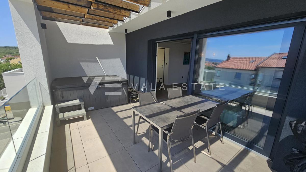 NUOVO APPARTAMENTO ATTICO CON SPLENDIDA VISTA MARE