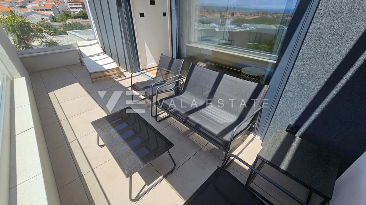NUOVO APPARTAMENTO ATTICO CON SPLENDIDA VISTA MARE