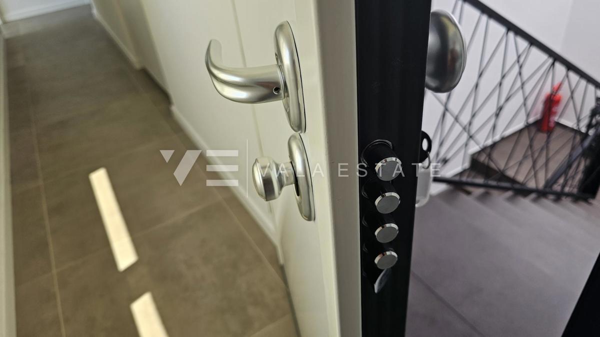 NUOVO APPARTAMENTO ATTICO CON SPLENDIDA VISTA MARE