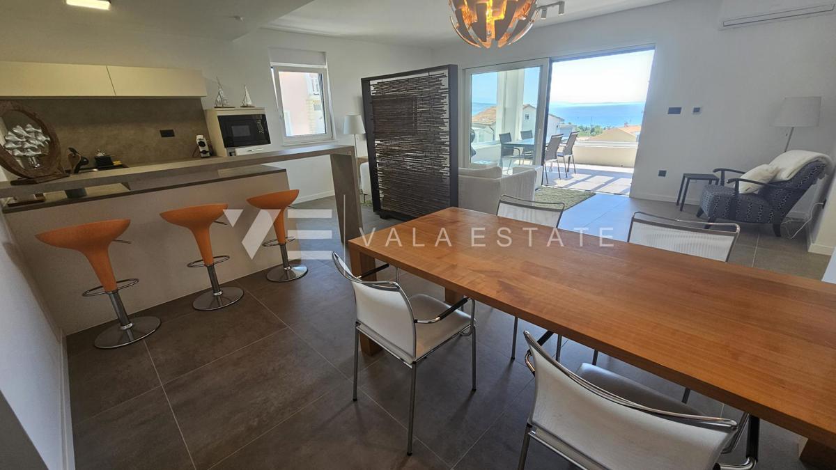 NUOVO APPARTAMENTO ATTICO CON SPLENDIDA VISTA MARE