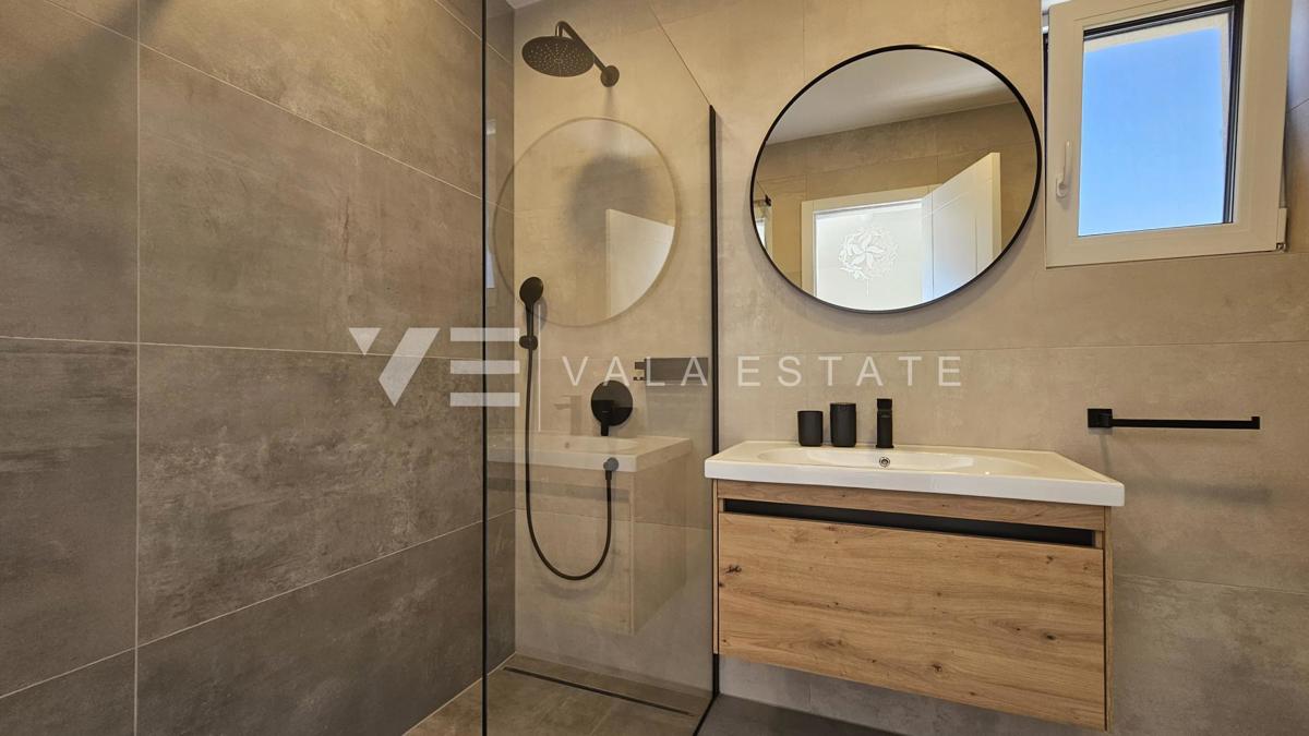 NUOVO APPARTAMENTO ATTICO CON SPLENDIDA VISTA MARE