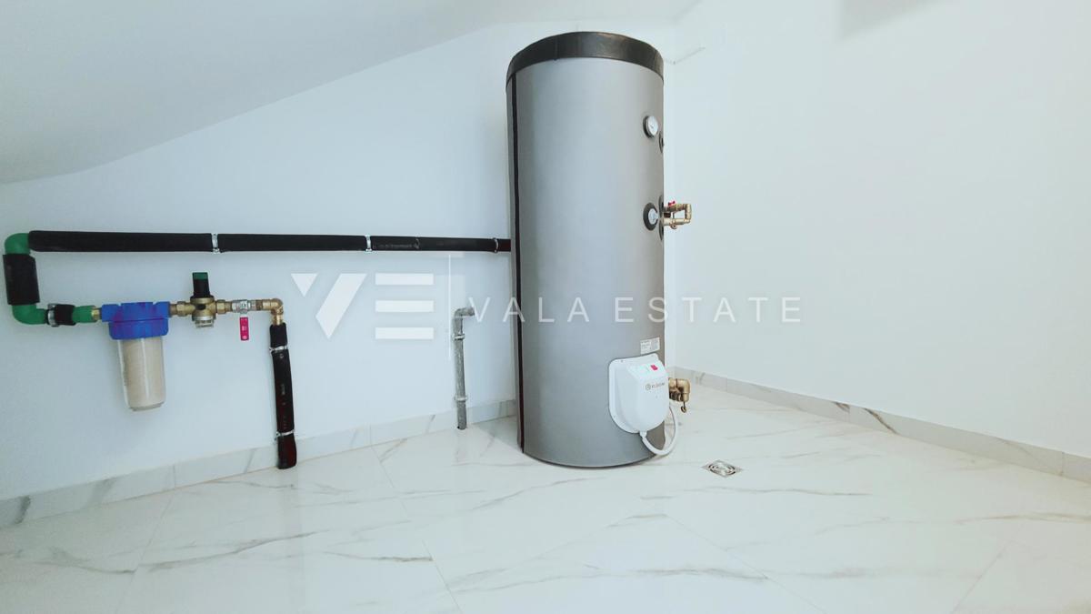 NUOVA VILLA MODERNA CON PISCINA E VISTA MARE